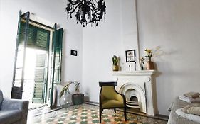 The Green Sixteen, Valletta Palazzo